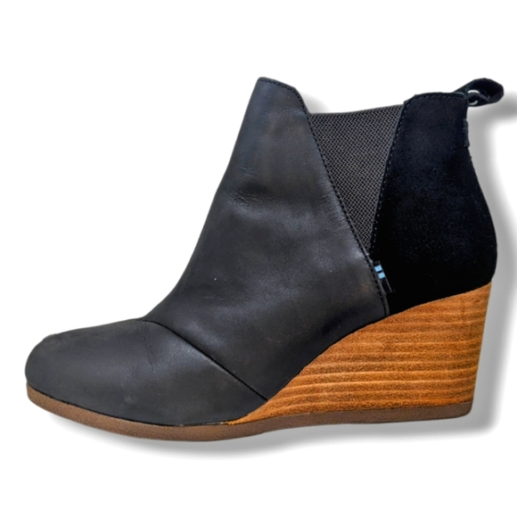 Toms | Kelsey Black Leather Minimalist Wooden Wedge Bootie Women's Size 7.5W - Picture 1 of 7